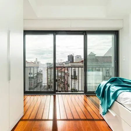 Apartman Modern High Tech Central Flat For 4 *