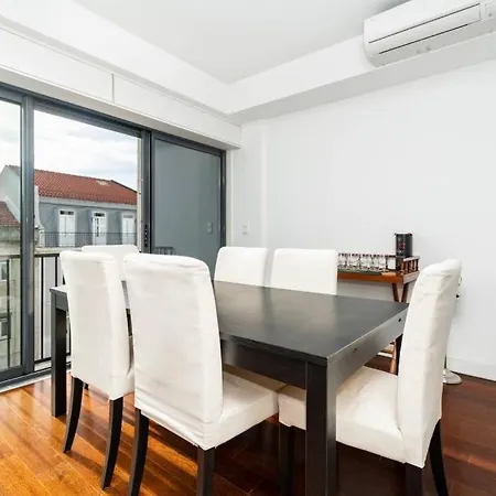 Modern High Tech Central Flat For 4 Lisboa
