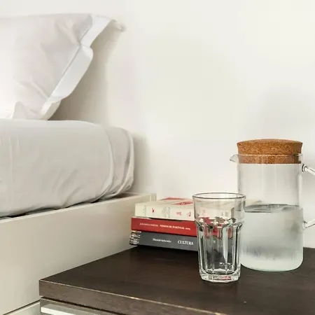 Apartman Modern High Tech Central Flat For 4